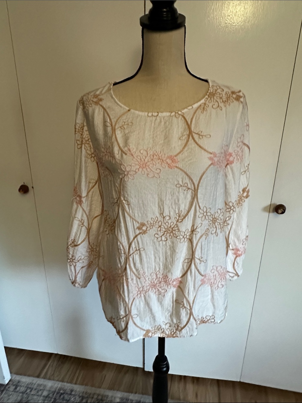 White Embroidered Floral Tunic Top LP